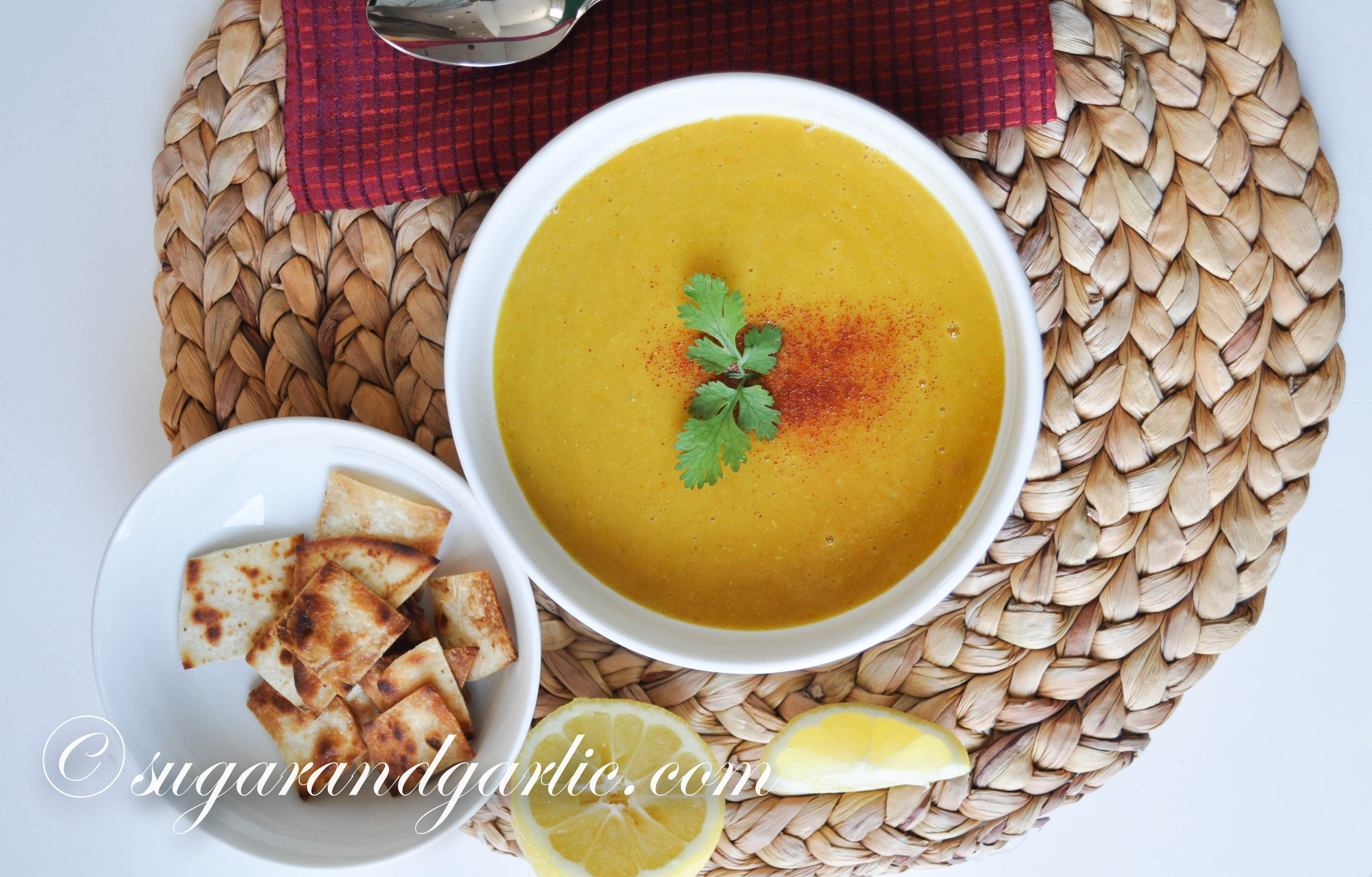 Creamy lentil soup (shorbat ads)