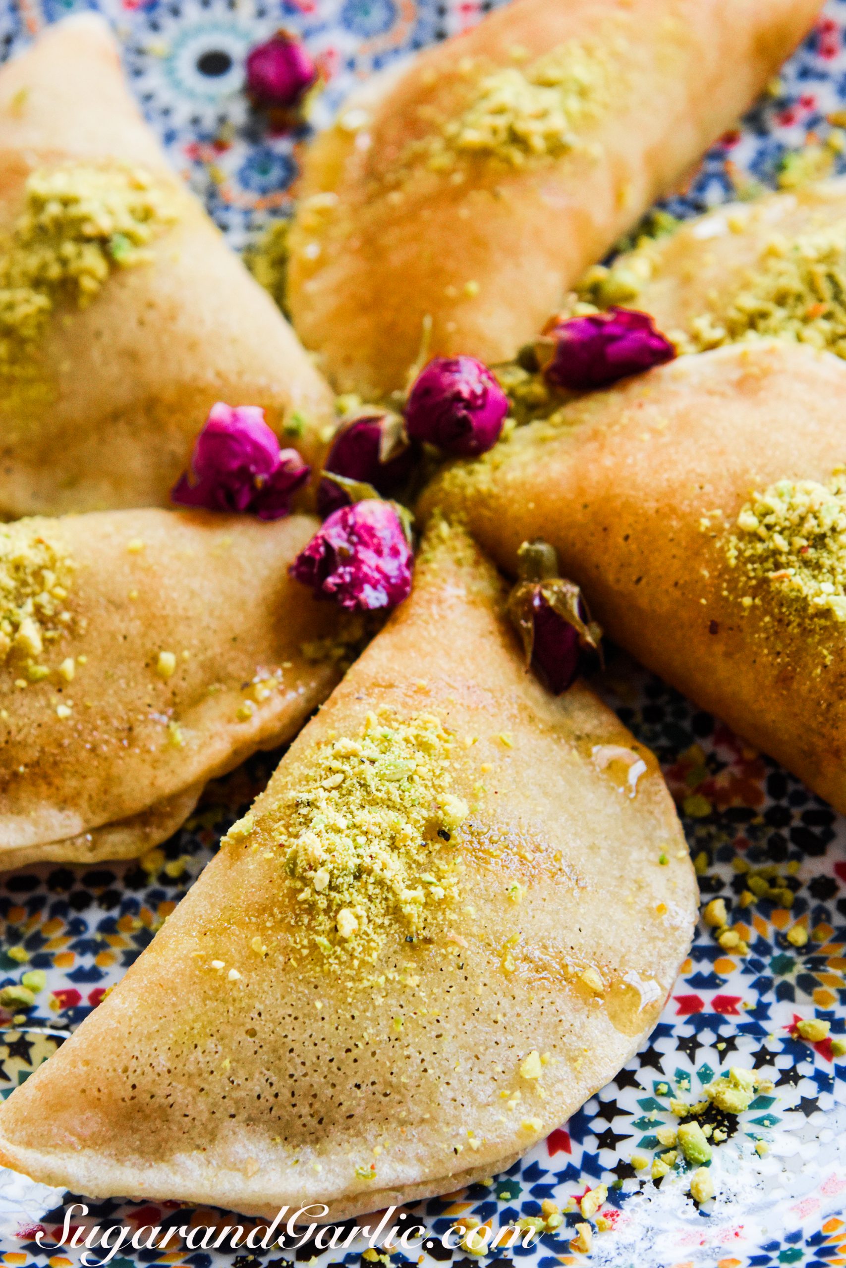 Qatayif with pistachio and rose